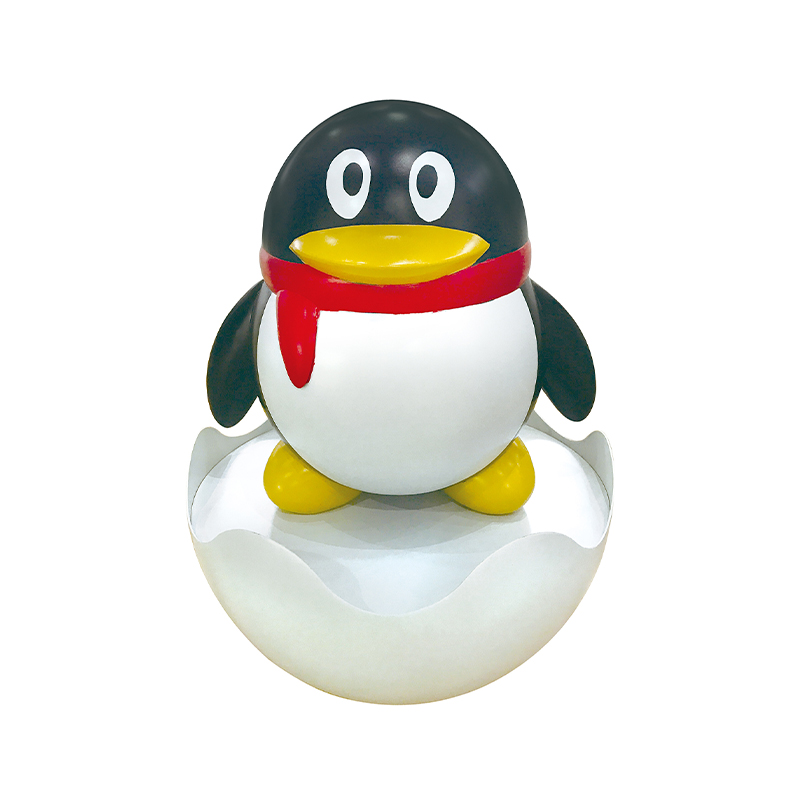 How can the design of a hyperbolic aluminum veneer balance aesthetics and structural rationality?